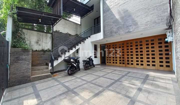 RUMAH JALAN MULAWARMAN KEBAYORAN BARU JAKARTA SELATAN
