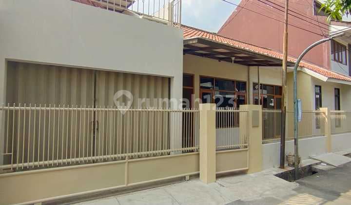 Rumah Baru Renov di Tengah Kota, Bandung Kota