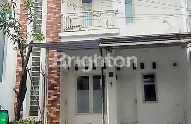 HUNIAN CANTIK TOWN HOUSE KELAPA DUA RESIDENCE ASRI, NYAMAN, AMAN ,LETAK STRATEGIS