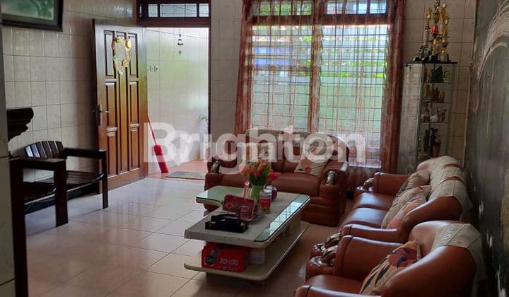 Rumah jln Ahmad Jais, Surabaya Pusat.