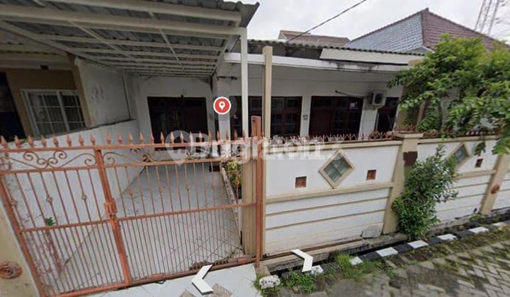 RUMAH DI SIMPANG DARMO PERMAI SELATAN