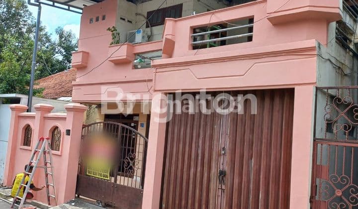 2 Lantai Tengah Kota Furnished Selangkah Ke Jalan Mataram