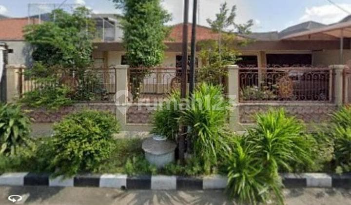 Rumah Luas dan Nyaman di Jemur Andayani Surabaya