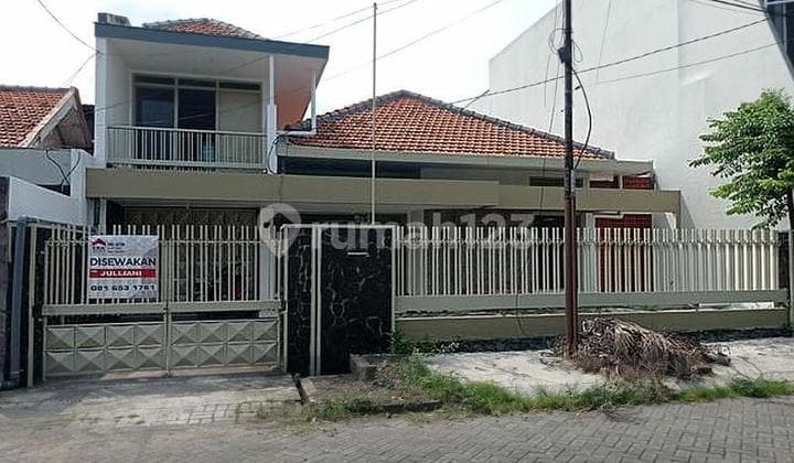 Rumah Luas 3 Kamar Tidur di Jemur Andayani Dekat Tol Dan Petra