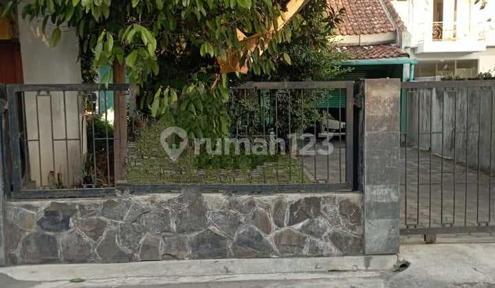 Rumah Tinggal Cocok Untuk Keluarga Besar LokasiPlumbon Banguntapan Bantul
