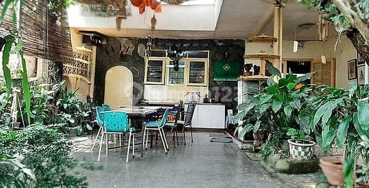 9 Bedrooms House in Kebayoran Baru, South Jakarta, Jakarta Capital Region