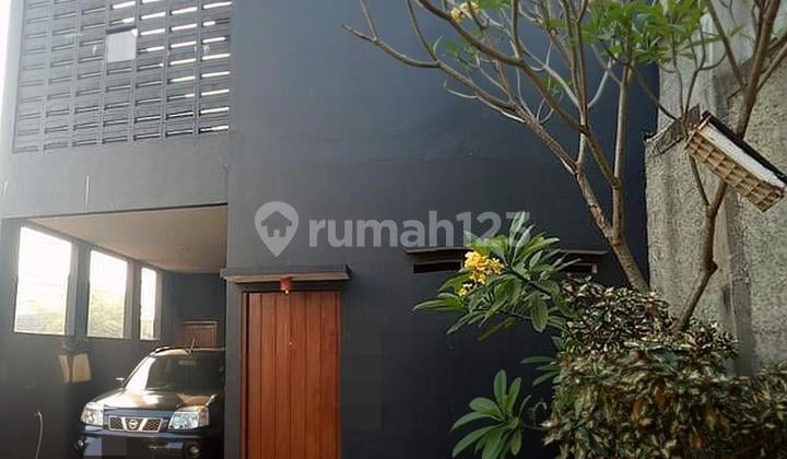 2 Bedrooms House in Bintaro, South Tangerang, Banten