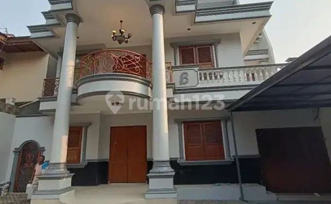 Rumah 3 Lantai Di Jl Limau Kramat Pela Kebayoran Baru Jaksel