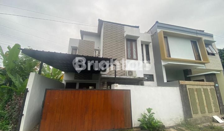 RUMAH MINIMALIS DUA LANTAI DEKAT PUSPEM BADUNG MENGWI
