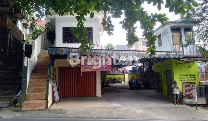RUMAH KOST2AN DI TENGAH KOTA DAERAH GUNUNG MALANG