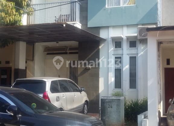 Rumah Minimalis Di Taman Sari Jatinegara Baru