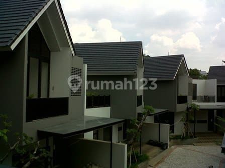 Rumah Baru Dijual Di Kemang. Dalam Cluster. Harga Nego.