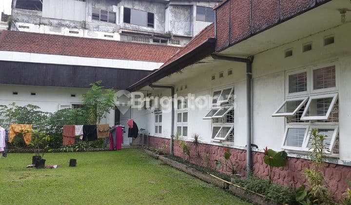 VILLA TERAWAT DI JL KELUT TRETES PASURUAN