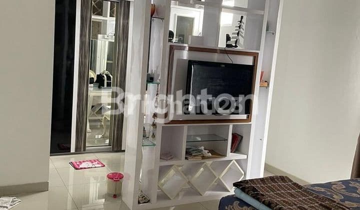 MURAH RUMAH DI KOMPLEK GREEN LAKE CITY CLUSTER AMERIKA LATIN 2.5 LANTAI FULL FURNISHED SUDAH RENOVASI CIPONDOH TANGGERANG BANTEN