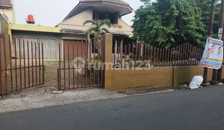 HOUSE IN CIRACAS EAST JAKARTA