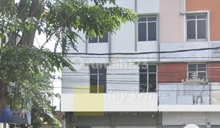 Two-Door Three-Story Shop House