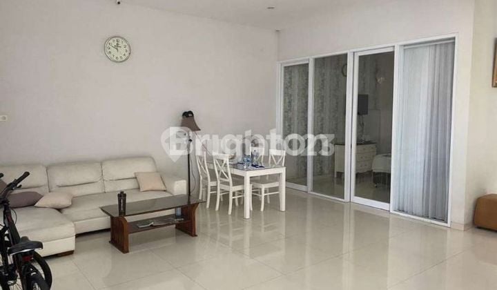 Rumah Mewah Area Klampis Semolowaru Siap Huni