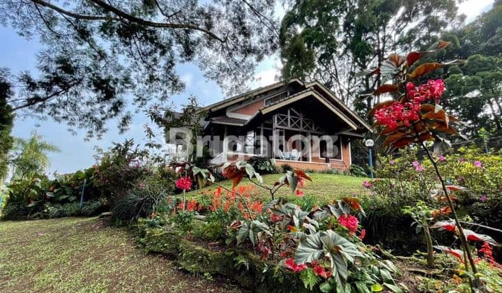 VILLA ASRI DEKAT DENGAN TAMAN SAFARI