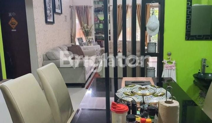 Two-Story House in Rancamaya Golf Estate Cluster, Front of Bogor, Balcony