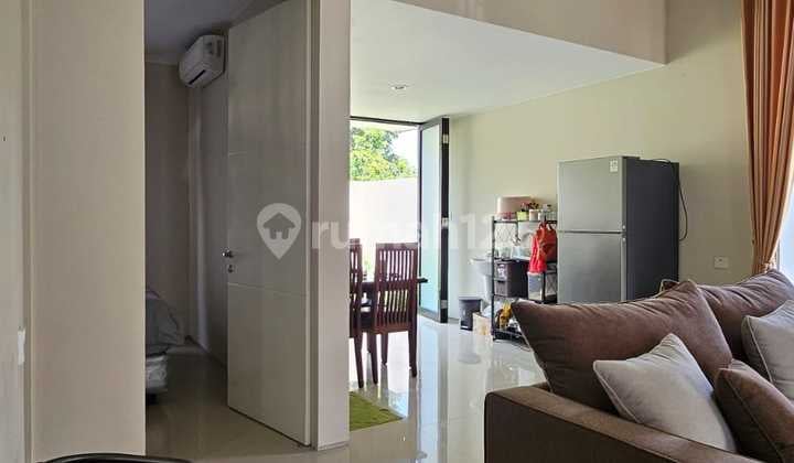 Rumah Baru 2 Lantai Posisi Hook Lokasi Bukit Sari Semarang