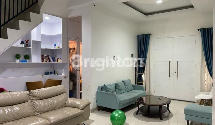 RUMAH TOWNHOUSE CANTIK HARGA TERJANGKAU DI TENGAH KOTA DI KM 7