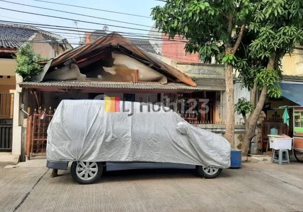 Rumah Tua di Komplek Walikota Area Kelapa Gading Timur Rumah Tua di Komplek Walikota Area Kelapa Gading Timur