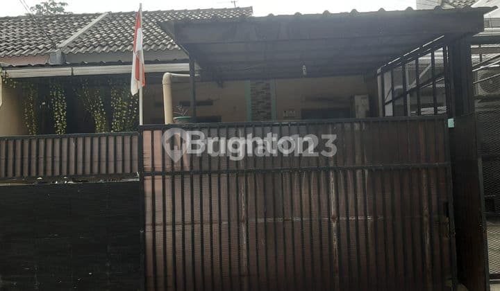 RUMAH ASRI DALAM KOMPLEK AMAN DAN NYAMAN