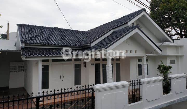 RUMAH CANTIK LUAS SIAP HUNI