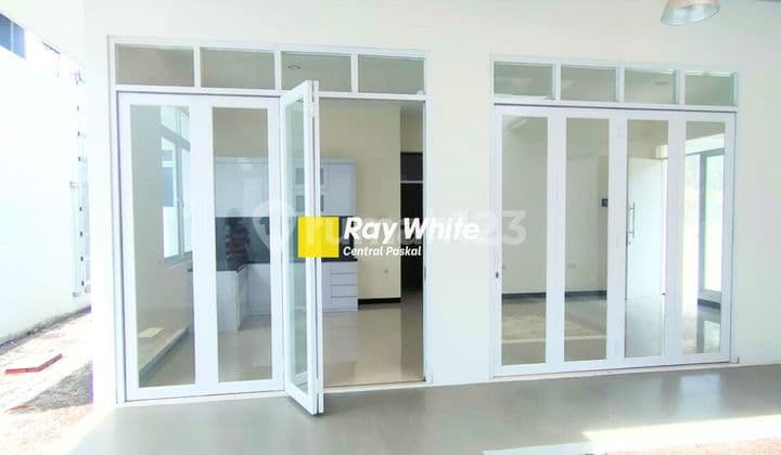 Rumah Baru di Taman Holis Indah Kota Bandung