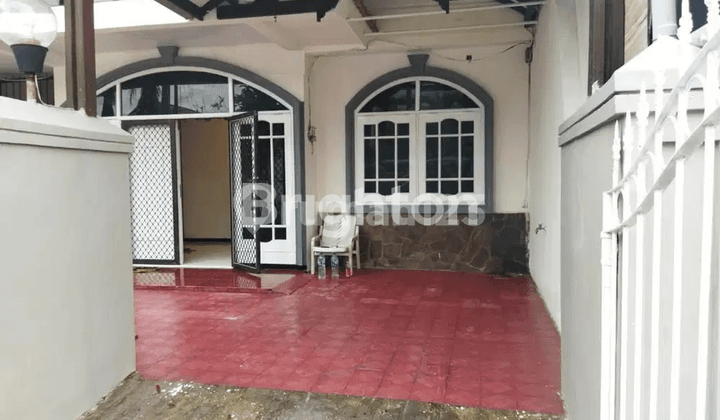 Rumah Siap Huni Nirwana Eksekutif dekat Raya MERR