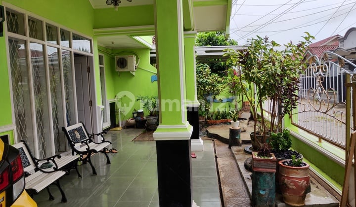 Rumah Siap Huni Bangunan Bagus dekat AKR dan Chamart Tanjung Senang