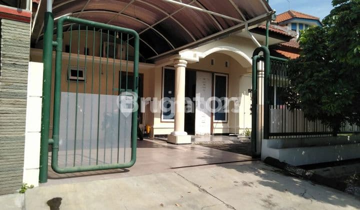 Rumah Sutorejo Prima Model Clasic Terawat Bonus Paviliun