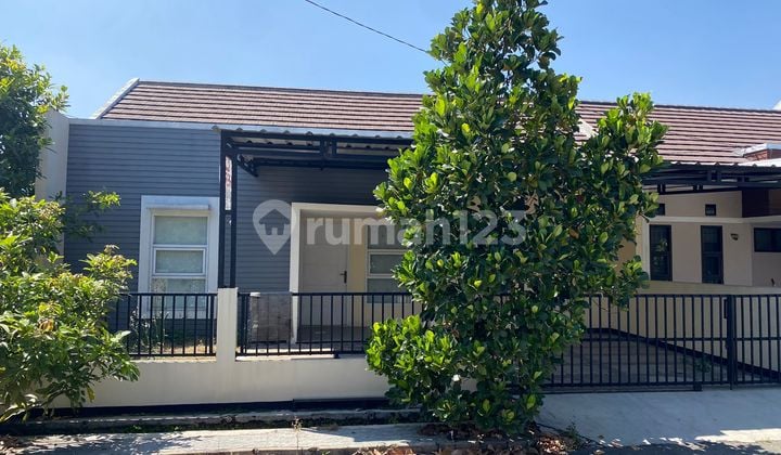 Nice Ready-to-Live House in Kopo Katapang