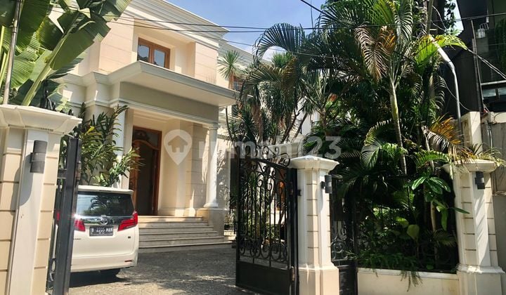 Rumah Mewah Lokasi Strategis di Daerah SCBD dan Widia Chandra