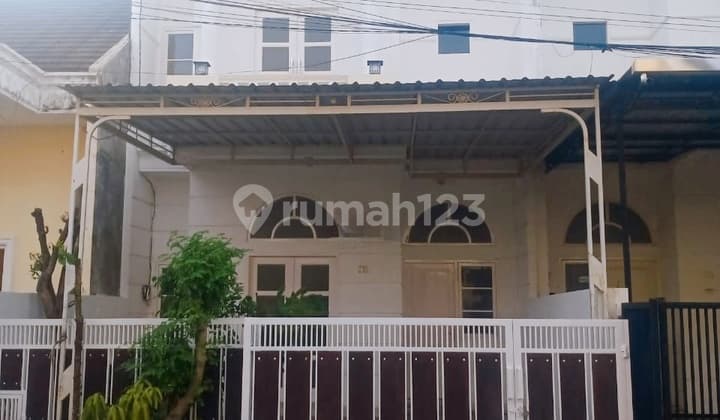 CEPAT RUMAH 2 LANTAI CANTIK & BAGUS MODERN HARGA TERJANGKAU
