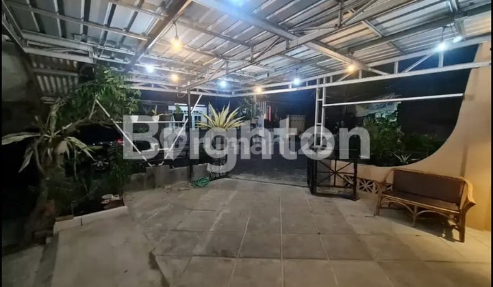 CAFE HOUSE