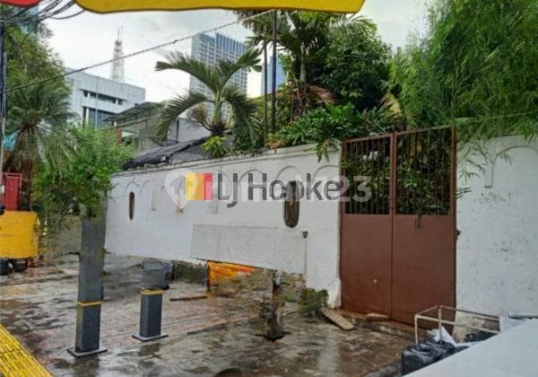 Rumah Lokasi Komersil Cocok Untuk Kantor, Tomang, Jakarta Barat