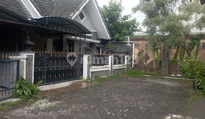 Rumah 3 Kamar Dalam Perum Pesona Seturan Depok Sleman