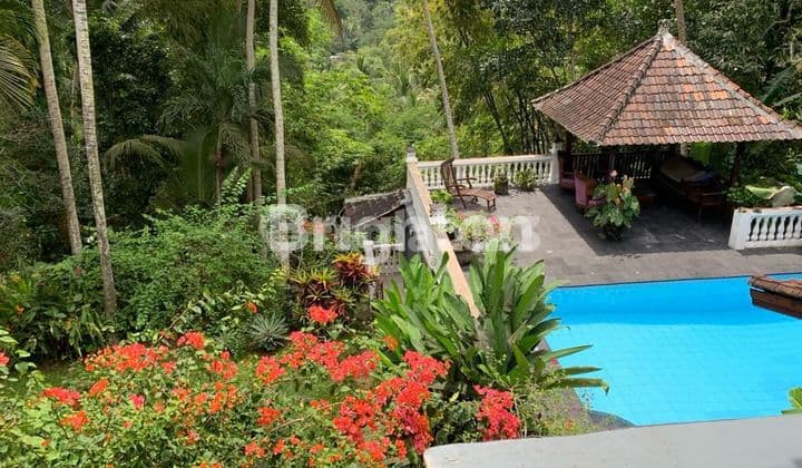 VILLA CLASSIC BALI 2 LANTAI KERAMBITAN TABANAN