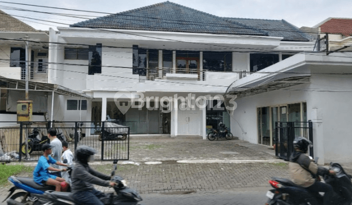 Bangunan Komersial 2 Lantai Di Raya Darmo Permai Surabaya Barat