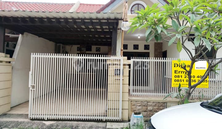 Rumah di Pondok Mutiara Sidoarjo, Bagus + Terawat, Strategis dekat Pintu Tol Sidoarjo, Siap Huni