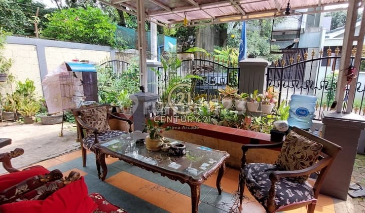 Rumah Dengan Tanah Luas Dan Strategis Di Sektor 3a Bintaro Jaya