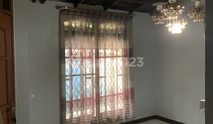 Dijual Rumah Lokasi Strategis Dekat Jl Borobudur Raya Karawaci