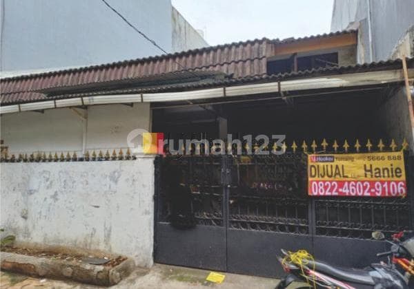 Rumah Tua Cocok Unt Bangun Kost2an, Tomang Jakarta Barat.