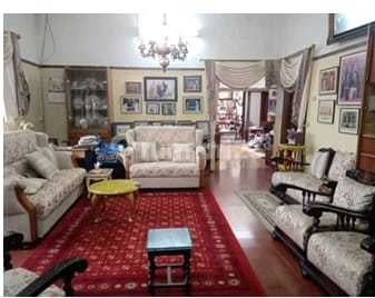 DI RUMAH 2 LANTAI KLASIK INDAH KEL. CIPEDES KEC.SUKAJADI KOTA BANDUNG