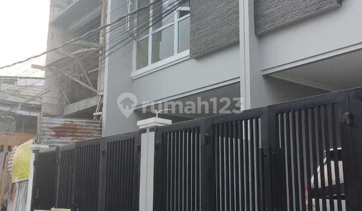 Brand New Home on Jalan Asem Duri Kepa 2 Floors