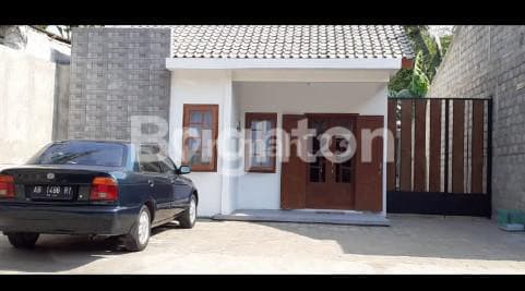 RUMAH LUAS UTARA KIDFUNDS PINGGIR JALAN ASPAL