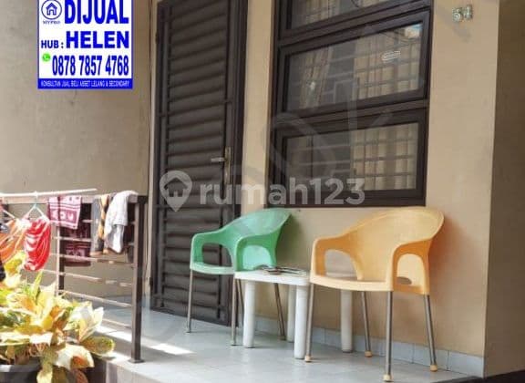 RUMAH 2 LANTAI SIAP HUNI DALAM KOMPLEK DI PLUIT