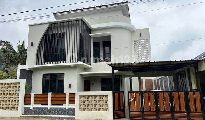 Turun Harga Rumah Asri Pemandangan Sawah di Cipanas Puncak