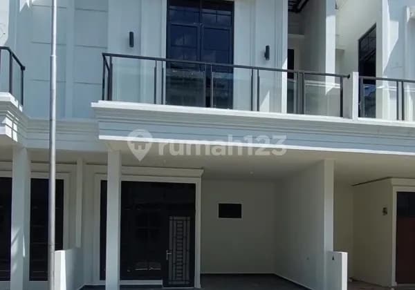 Dijual Villa Dalam Komplek Daerah Helvetia SHM